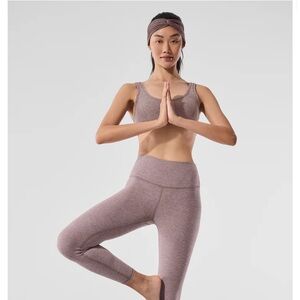 ALO Yoga NWT 7/8 Highlight Leggings Size Small in Light Purple